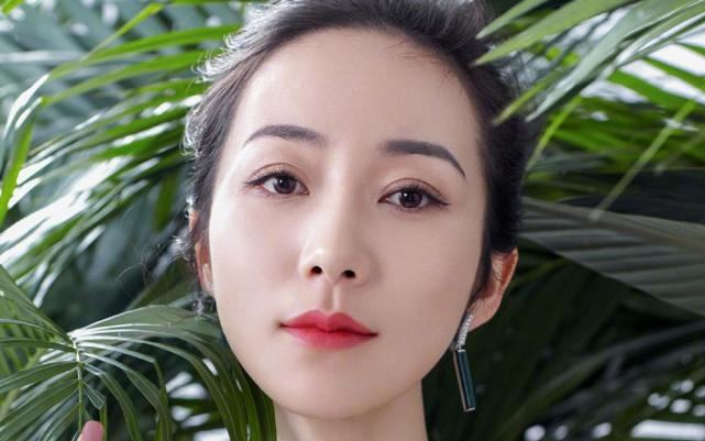 红色家庭背景是什么意思,严厉爷爷派直接警卫员盯梢