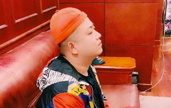 天津李四真实身份和家庭背景 个人资料遭扒被指社会黑道人? 
